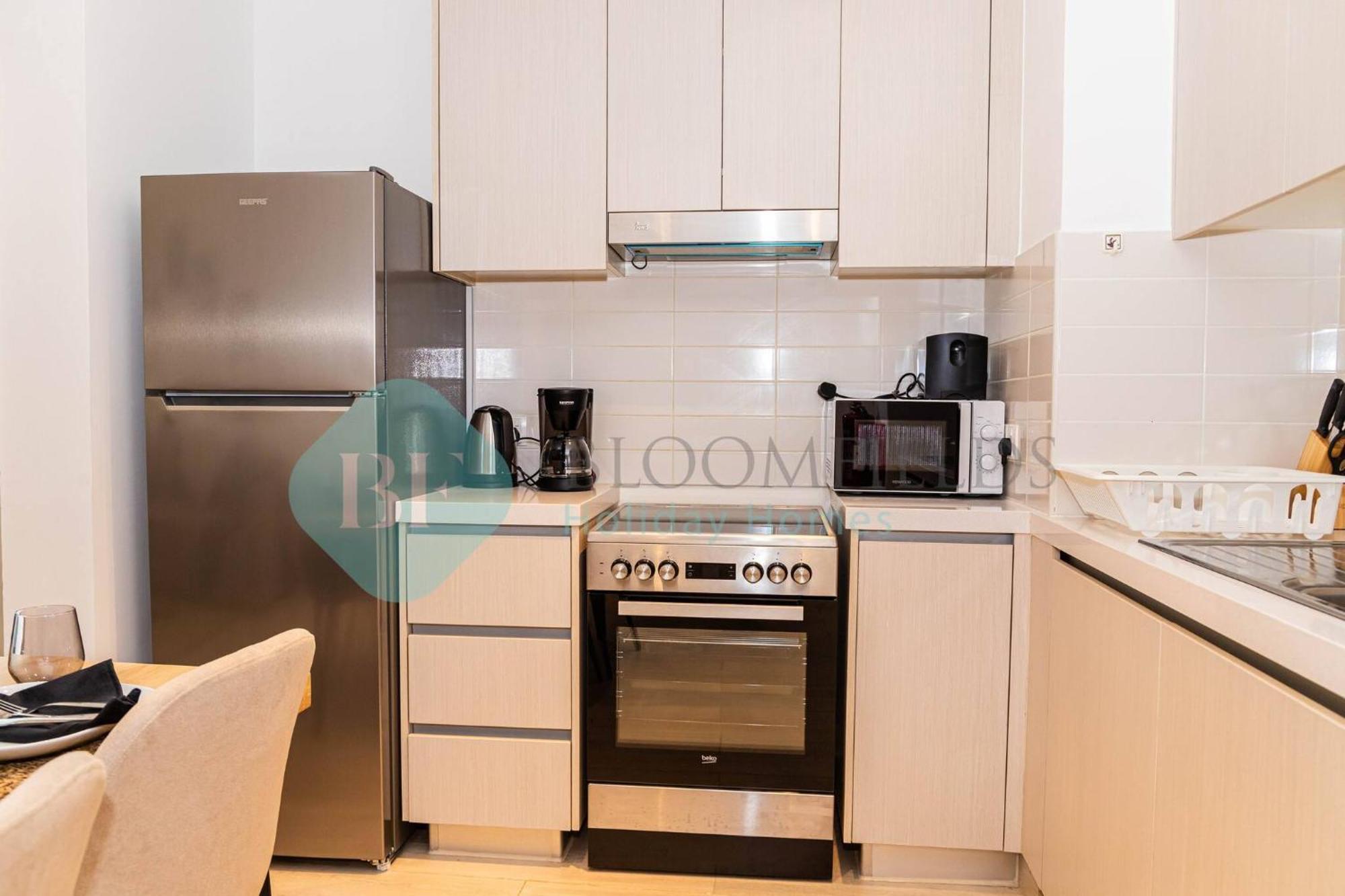 Bloomfields Stylish 1br In Waters Edge Yas Island