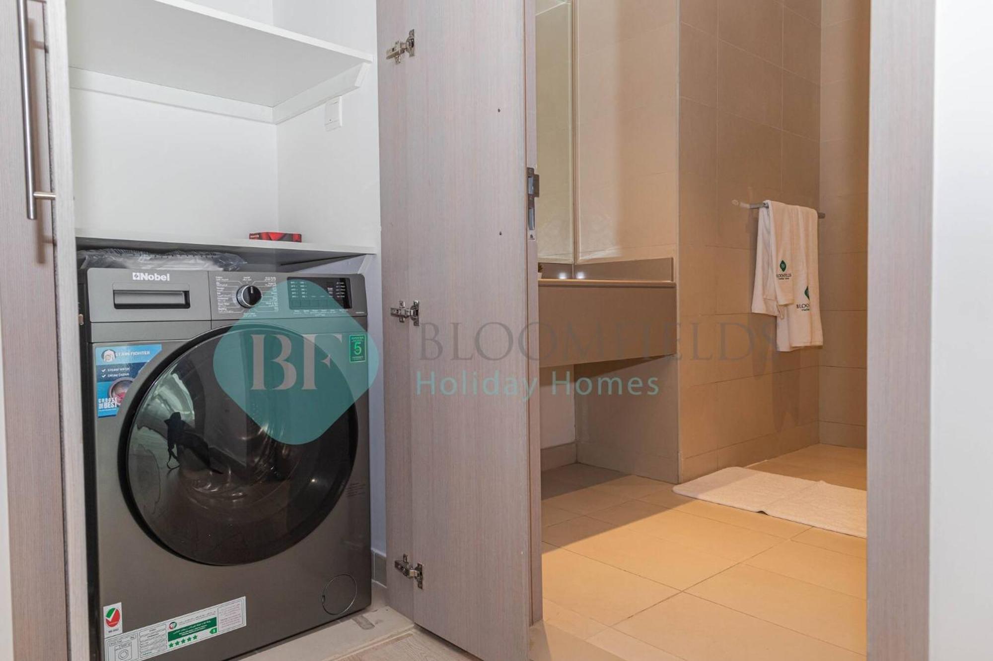 Bloomfields Stylish 1br In Waters Edge Yas Island